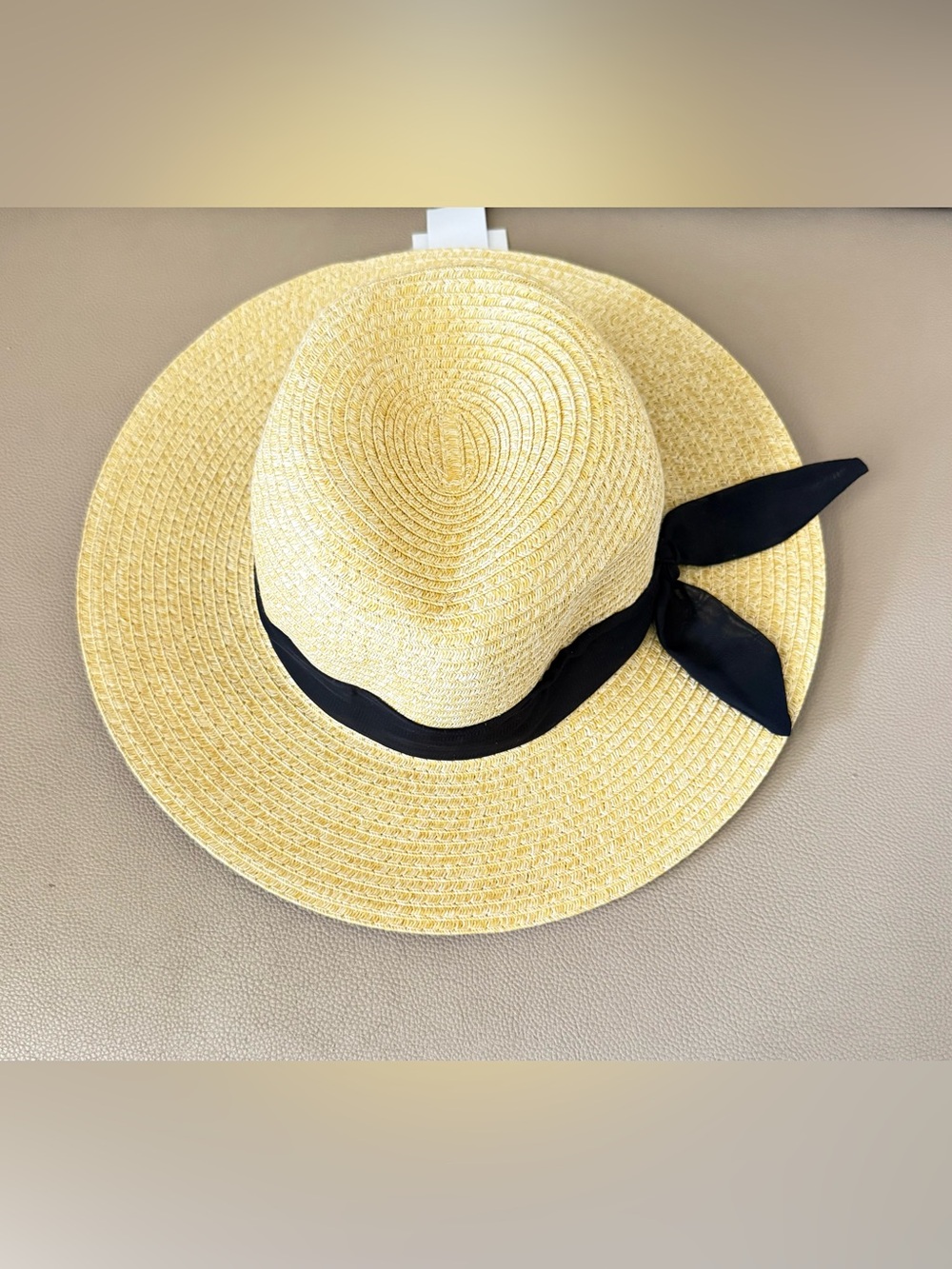 NWT Giani Bernini Yellow Natural Woven Straw Sun Hat with Black Ribbon Tie